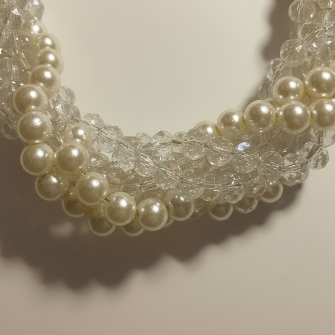 Ivory Pearl and Crystal Necklace with Gold Chain - Image 4