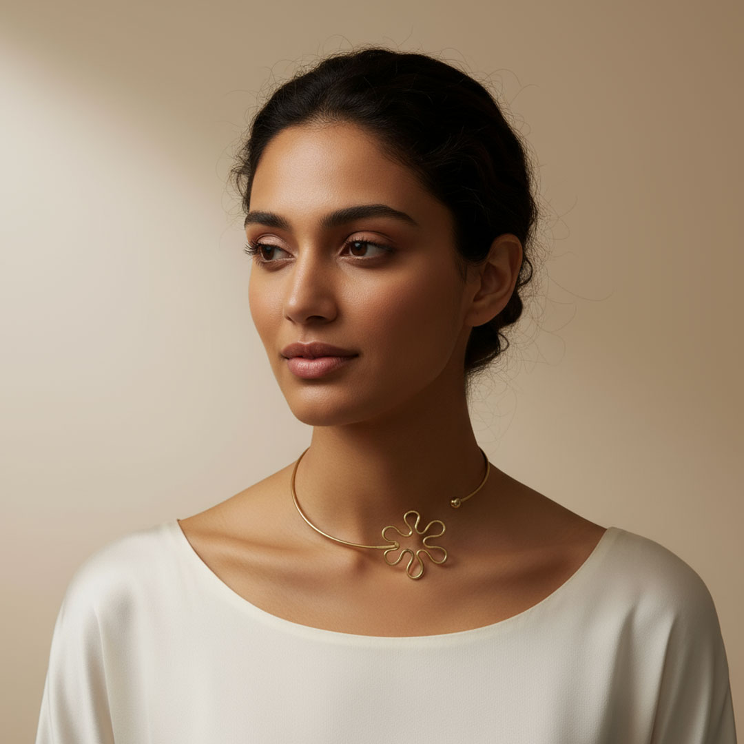 Gold-Tone Metal Choker Necklace with Floral Pendant - Image 4