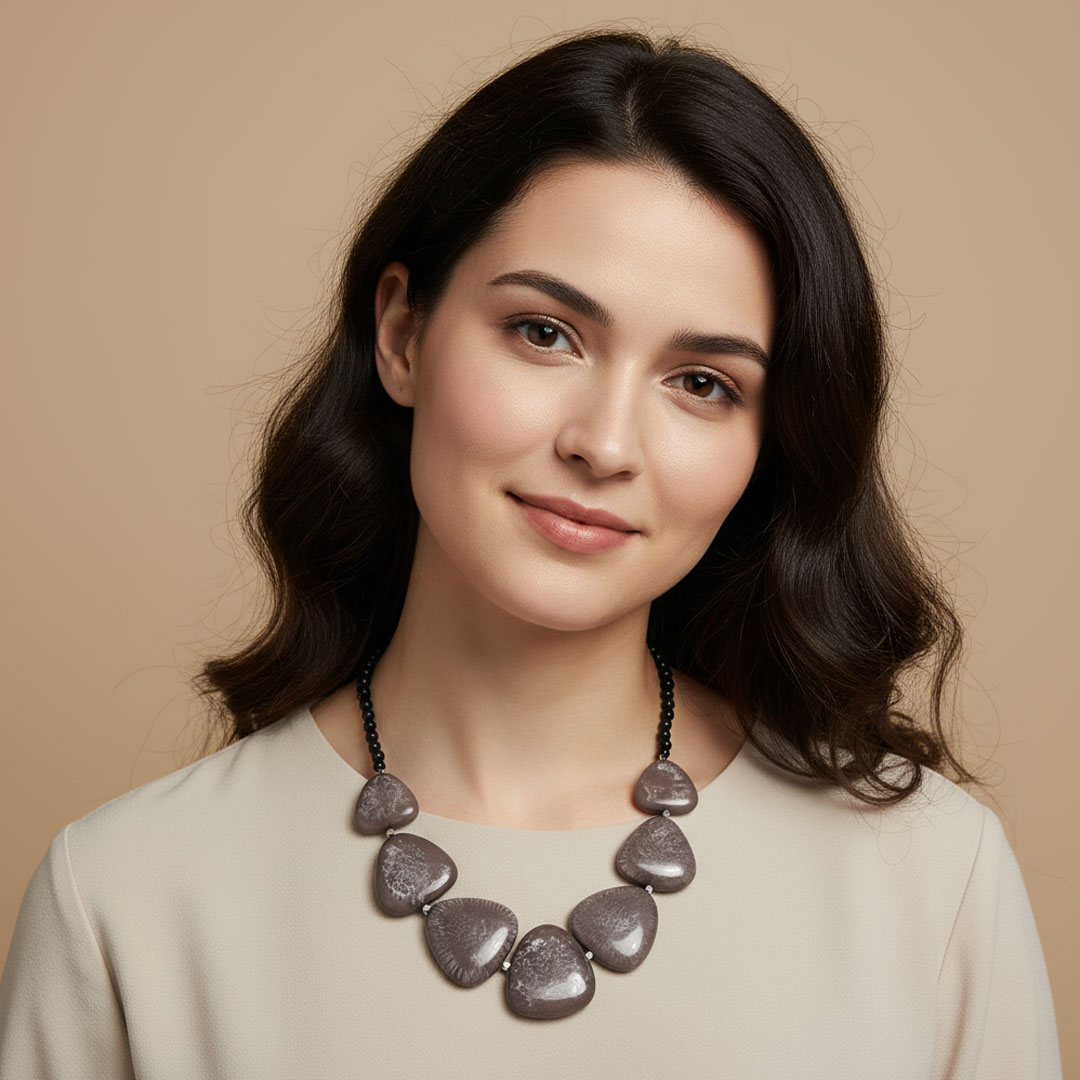 Black Polished Stone and Bead Necklace - Image 5